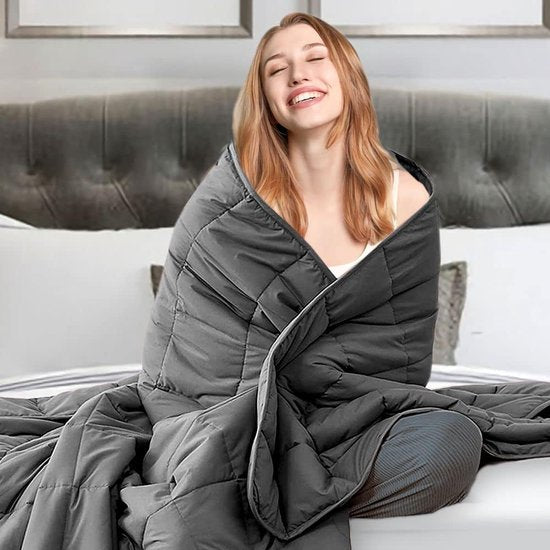 Gewichtsdeken 135x200 - zilvergrijs | ontspanningsdeken met 4kg gewicht | zwaar dekbed tegen slaapstoornissen | therapiedeken voor volwassenen en jongeren, kleur: zilvergrijs