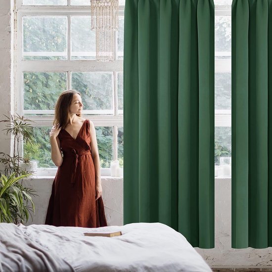 Verduisterend raamgordijn, Grárdine, gordijnen, zonwering met plooiband, dik thermogordijn, bescherming tegen kou, hitte, 290 x 140 cm (hoogte x breedte), bosgroen, set van 2