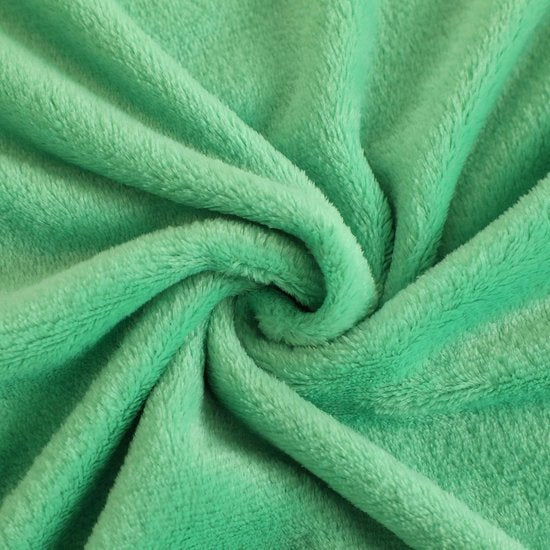 Fleecedeken/knuffeldeken - flanel, extra zacht en warm - kreukbestendig/verkleurt niet, te gebruiken als bedsprei of deken op de bank - 150 x 200 cm - Appelgroen