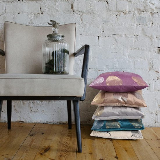 Fluwelen kussensloop, 45 x 45 cm, set van 2 stuks, crème, decoratieve kussenhoezen met bladpatroon, sofakussen, decoratieve kussenhoezen met verborgen ritssluiting, voor woonkamer, slaapkamer