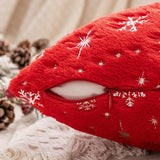 Kerstkussenhoezen, knuffelkussen, pluizige sneeuwvlokken, decoratief kussen, bankkussen, pluche kussen, bontkussen, bankkussenhoes voor woonkamer, 40 x 40 cm, rood set van 2