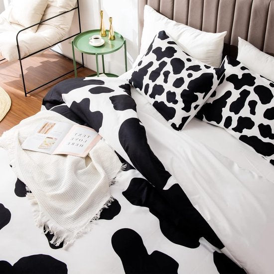 3-delig koeienbeddengoed, 135 x 200 cm met koeienvlekken, hoogwaardig 100% microvezel, dekbedovertrek met 2 kussenslopen van 80 x 80 cm, superzacht cow print, dekbedovertrek met ritssluiting