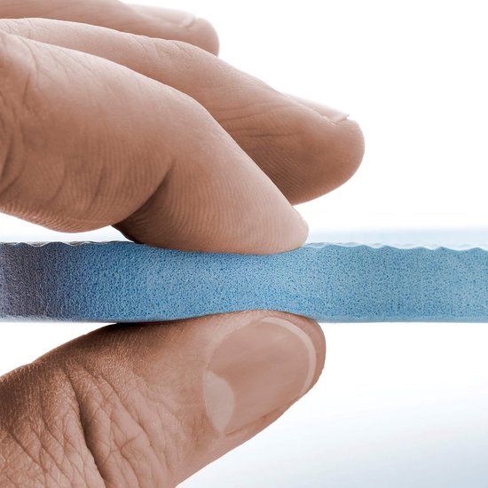 Roller Classic, buiktrainer voor het versterken van de kernspieren, fitnessapparaat voor thuis, buikspiertrainer inclusief kniebeschermer, 28 x 16 cm (L x Ø)