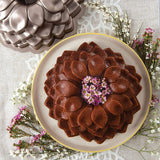 NordicWare Bakvorm, aluminium, 26,4 x 9,3 x 26,4 cm, 1 eenheid (gesorteerd op kleuren).