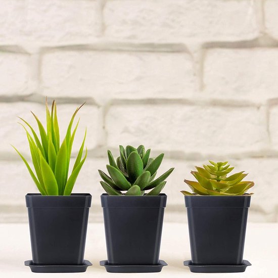 24 stuks vierkante bloempot, 7 cm plastic bloempotten, succulente plantenbakken met palet voor binnen- en buitendecoratie, plantenpot met schotel (zwart)