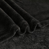Fleecedeken/knuffeldeken - flanel, extra zacht en warm - kreukbestendig/verkleurt niet, te gebruiken als bedsprei of deken op de bank - 150 x 200 cm - Zwart