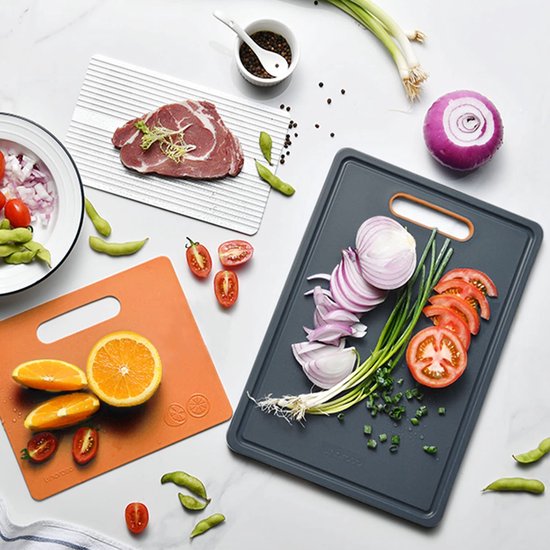 Linoroso Snijplank kunststof keukenplank ontbijtplankje set van 3 snijplanken met sapgleuf, ontdooiplank fruitplank antislip snijbestendig antibacterieel vaatwasmachinebestendig - lavaoranje
