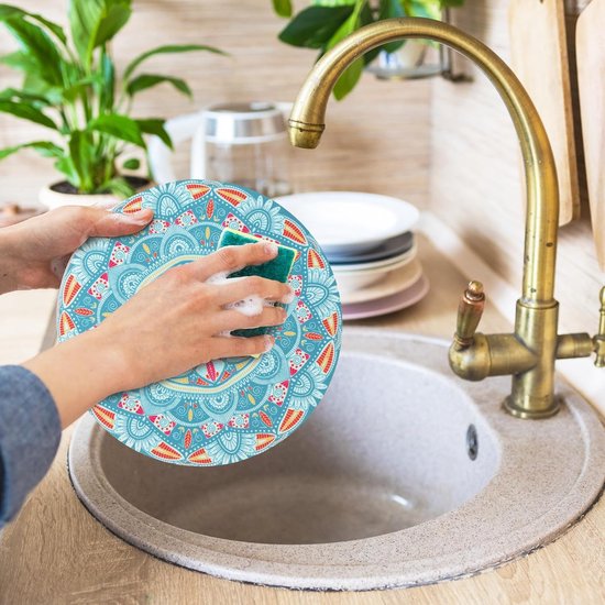 Placemats en onderzetters set van 6, diameter 22 cm, ronde mandala placemats, warmte-isolatie, wasbaar, antislip rubberen placemats voor de eettafel, keuken