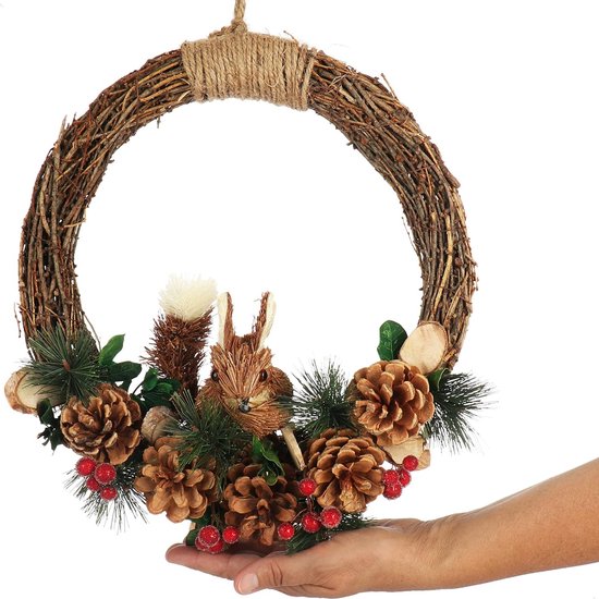 paasdecoratie is voorzien van een koord waaraan hij eenvoudig kan worden opgehangen. Perfect voor een paasstruik