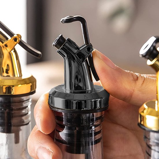 Olijfolieschenker, olie-azijnwijndispenser met lekvrij mondstuk. Schenker voor flessen, siroop, azijn, sap, zwart, past op de binnendiameter van de flessenhals 23 mm (5 stuks)