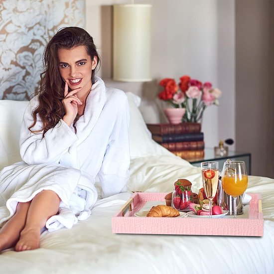 Dienblad van PU-leer, modern, elegant, rechthoekig, decoratief dienblad met metalen handvat, grote capaciteit, lederen serveerplaat voor eten, dranken, sieraden, sleutels, woonkamer, keuken, ijdelheid (krokodil, roze)