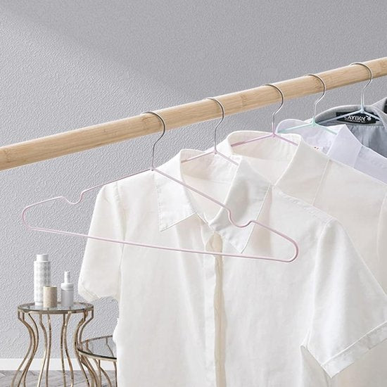 Kleerhangers van metaal (40 cm), 20 stuks, ruimtebesparende kleerhangers voor volwassenen, 0,4 cm dik, belastbaar met zware kleding, beugel met antislip groef voor mantels, broeken (wit)