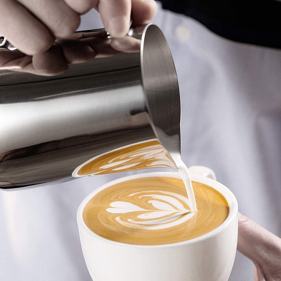 Melkkan van Roestvrij Staal,Tianher 2 Stuks Melkkannetje Opschuimen Melkkan Melkkruik 350 ml 600 ml Melk Kan Pitcher met 2 Stuks Latte Art Pen Kannetje voor de Melkopschuimer Cappuccino Macchiato.