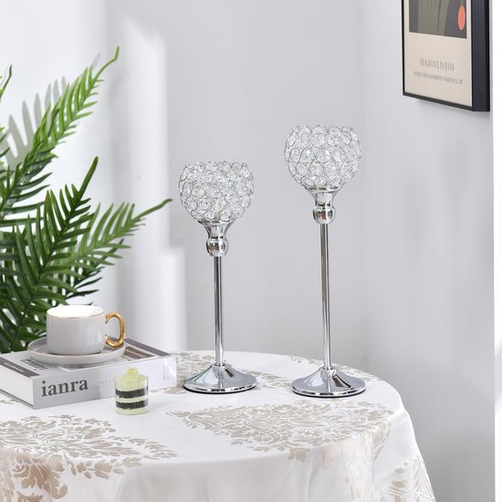 Kristallen kandelaars in decoratieve set