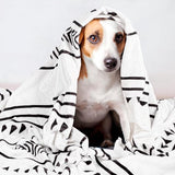 Fleecedeken, 127 x 152 cm, zachte en warme knuffeldeken, pluizig, ademend, kreukvrij winterdeken, bankdeken voor bank, bed, slaapkamer, woonkamer, kantoor - geometrisch