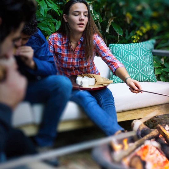 4 uitschuifbare campingstokken voor het roosteren van marshmallows, duurzame roestvrijstalen uitrusting, spiesen met geïsoleerde handgrepen, telescopische vorken, keukengerei voor s'mores, hotdogs en shish kebabs