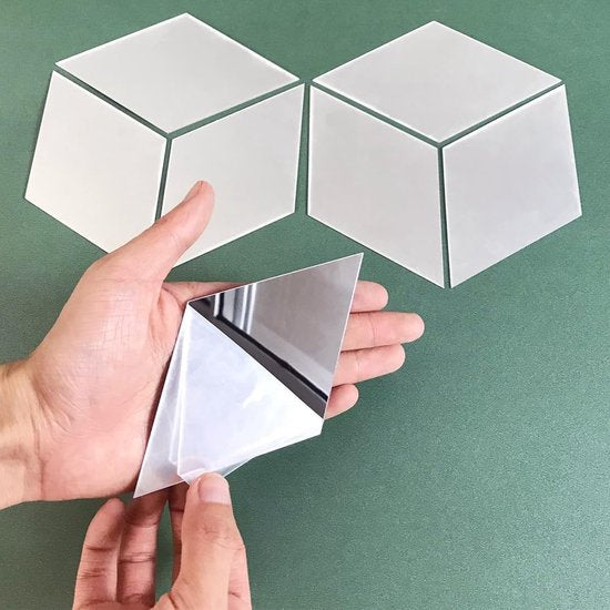 24 stuks zelfklevende 3D acryl wandspiegel, 14 x 8 cm, afneembare driehoekige doe-het-zelf spiegelstickers, tegelstickers, voor woonkamer, slaapkamer, huis (zilver)