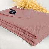 Premium bedspread 220 x 240 cm XXL - waffle piqué 100% katoen - lichtgewicht woondeken met wafelpatroon - katoenen bedsprei, banksprei - bankdeken (oudroze)