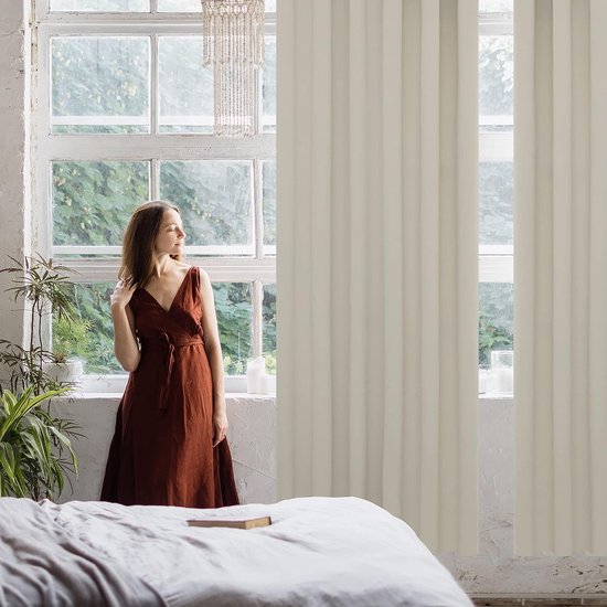 Verduisteringsgordijn, ondoorzichtig, thermogordijn met plooiband, 290 x 140 cm (hoogte x breedte), crème, set van 2