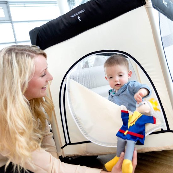 reiswieg Dream N Play Plus, incl. reisbedmatras, draagbaar en opvouwbaar, 120 x 60 cm, beige / grijs