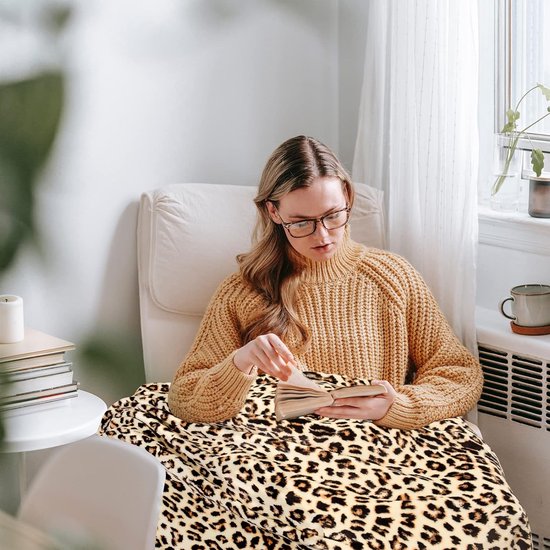 Knuffeldeken luipaarddeken met luipaardpatroon, 150 x 200 cm, fleecedeken, wollig, luipaardpatroon, zachte bankdeken, woondeken, bankdeken