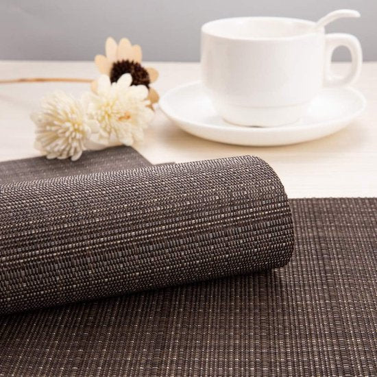 Placemats, afwasbaar, set van 6, geweven placemats, afwasbaar, antislip, hittebestendig, vinyl, afwasbaar, voor keuken, eettafel, hotel, 30 x 45 cm, bruin 2
