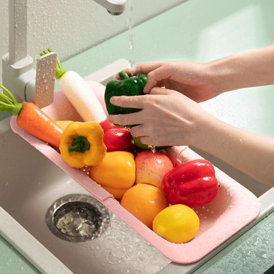 Strainer Basket Over the Sink, Sink Filter Tray, Multifunctional Kitchen Storage Shelf, Adjustable Sink Drain Shelf for Tableware, Fruit, Vegetables (Grey)