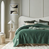 Sprei in donkergroen 200 x 220 cm Veelzijdige deken bedsprei of banksprei deken voor bed en bank quiltstijl Ideaal als sprei fluweel fluweel