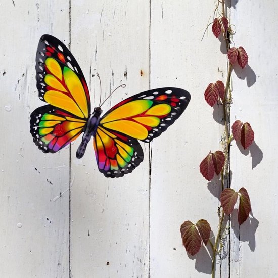 Metalen wanddecoratie - regenboogvlinder - beperkte 3D wandafbeeldingen - wandversiering incl. praktische wandbevestiging - levendige wandsculptuur