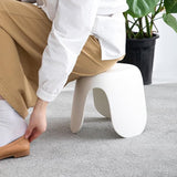 Kinderkruk, 25 cm hoge voetenbank voor kinderen en volwassenen, kunststof kruk, kleine zitting, belastbaar tot 100 KG voor dagelijks gebruik thuis, crèmewit