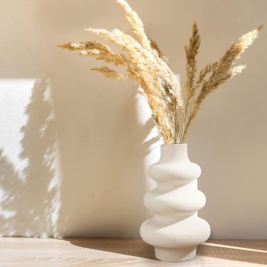 Vaas voor pampasgras, wit, keramische vaas, moderne decoratieve kunstvaas, handgemaakte vaas, mat, donut, spiraal