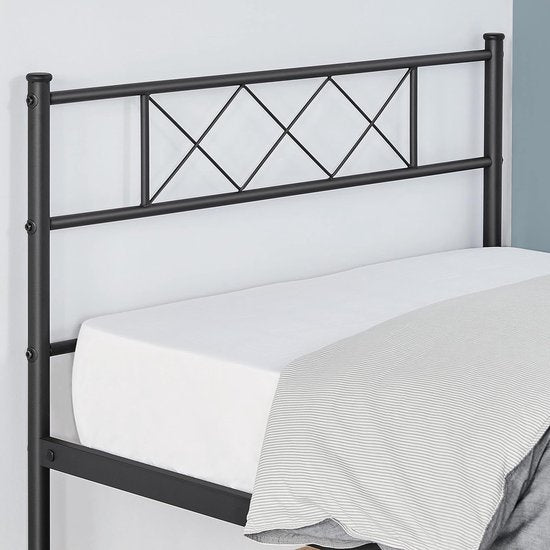 Modern metalen bedframe met lattenbodem, tweepersoonsbedframe met hoofdeinde, logeerbed voor slaapkamer en logeerkamer, 90 x 200 cm, zwart