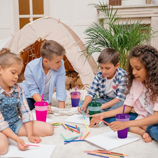 beker, beker, drinkbeker met rietje en deksel, 350 ml, kleurwisselbeker, herbruikbare plastic beker, kinderbeker, beker, reisbeker, tumbler ijskoffie, koud drinken, smoothie, sap, 7 stuks
