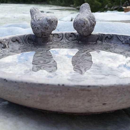 Vogelbad voor de tuin, vogelbad (24 en 30 cm) met 2 decoratieve vogels voor wilde vogels met rozenornamenten, veilige verpakking, niet vorstbestendig