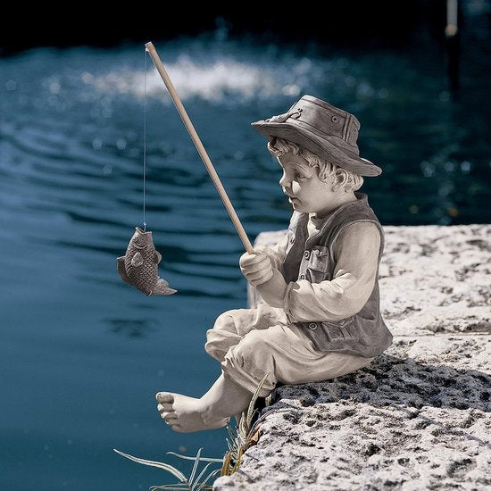 Toscano ontwerp van Blagdon Frederic, the Little Fisherman of Avignon Tuinbeeld jongen met hengel