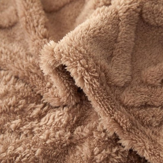 Knuffeldeken 150 x 200 cm, woondeken, lamsdeken, pluizige zachte bankdeken, fleecedeken, bankdeken, warme knuffeldeken voor bed, bank, bruin