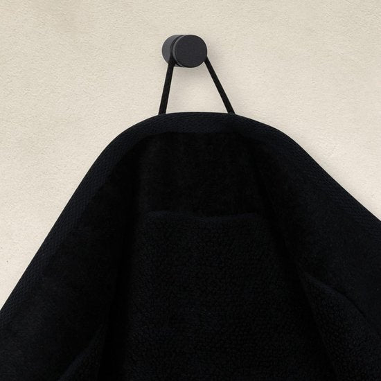 Bamboo Luxe gastenhoes 30 x 50 cm van 60% katoen / 40% viscose van bamboecellulose, zwart