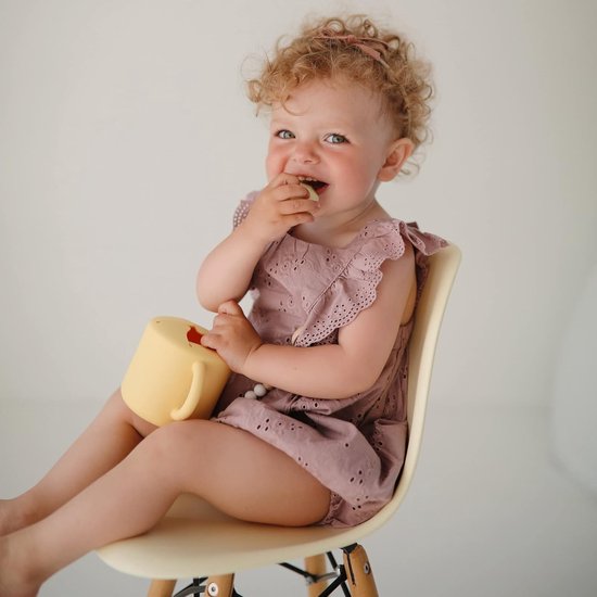 Snackbeker Siliconen kinderlunchbox voor onderweg Lekvrij en vaatwasmachinebestendig Gemakkelijk vast te houden voor peuters Hoogwaardig en duurzaam Eerste uitrusting voor baby's Bleke narcis