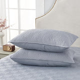 van fleece, 150 x 200 cm, beige, decoratieve franjes aan de randen.