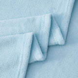 Knuffeldeken, pluizige deken, blauw, fleecedeken, warme bankdeken voor winter, knuffelige woondeken, lichtblauw, kinderen, zacht als woonkamer, deken, 130 x 150 cm, kleine bankdeken