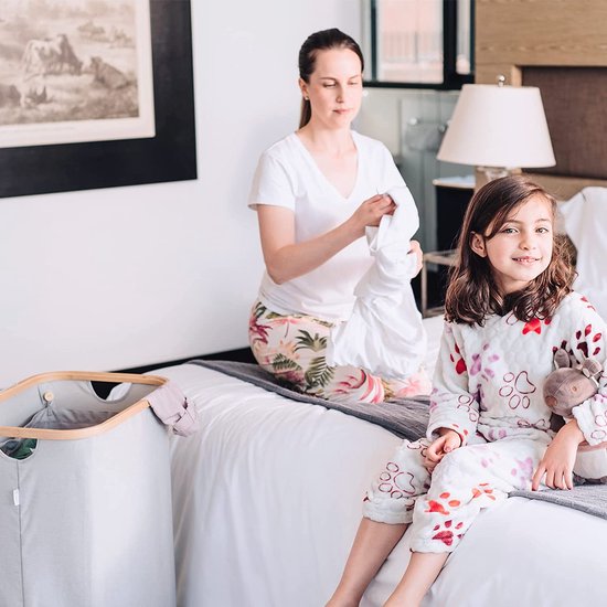 Lichtgrijze wasmanden met deksel - 150 liter