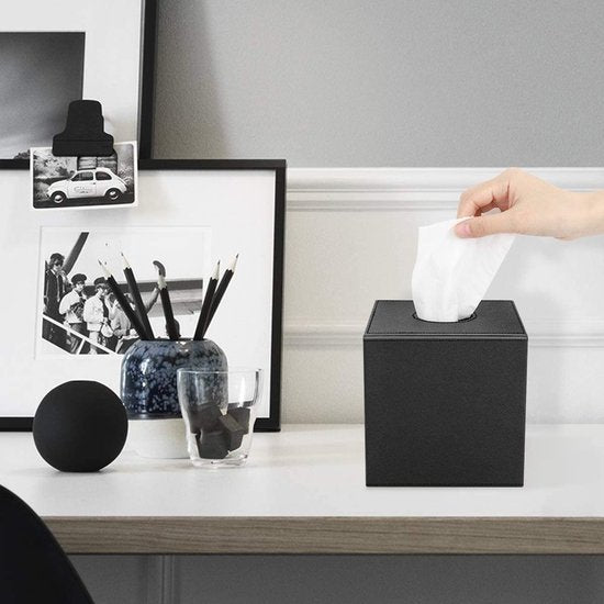 PU-lederen cosmeticadoekjes, vierkant, rolpapier, doekendoos, tissuebox met magnetische afdekking, steekjes, papieren zakdoekjes, dispenser voor eetkamer, badkamer, slaapkamer, auto, kantoor, zwart