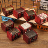 schatkist is handgemaakt van hoogwaardig hout, lichtgewicht, slagvast en breekt niet, zelfs niet als hij valt.