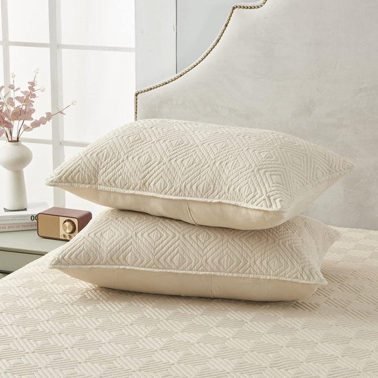 Sprei, bedsprei, 220 x 240 cm, beige, sprei gemaakt van microvezel, bedsprei, set met 2 kussenslopen van 50 x 75 cm.