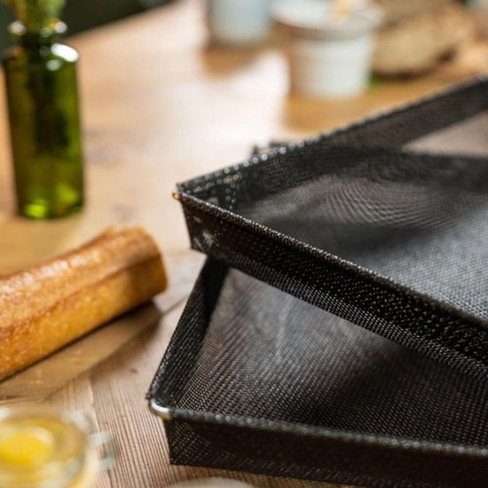 Bakplaat - grillpannetje - ovenplaat - stoofpan - pizzaplaat - grillschaal - ovenschaal - geperforeerde plaat oven - vetvrij heteluchtgaren - patat voor oven (28 x 35 x 4 cm)
