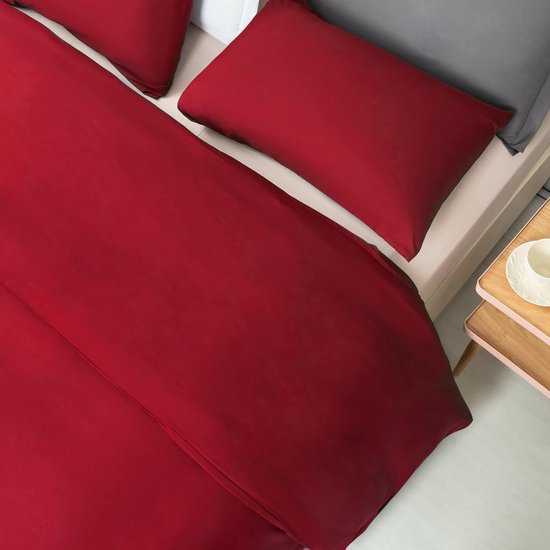 Rood dekbedovertrek, 220 x 240, 3 stuks, 100% gewassen microvezel, zachte effen kleur, winterbeddengoedset met hoekbindingen en ritssluiting, bevat 1 dekbedovertrek en 2 kussenslopen