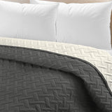 sprei is gemaakt van 100% microvezel