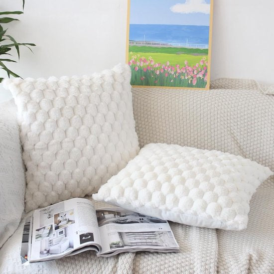Fluffy kussenhoes, 40 x 40 cm, crèmewit, set van 2, pluche decoratieve kussenhoezen, zacht gestreepte kussenhoes, luxe bont, decoratief kussen, bankkussen, knuffelige kussenhoezen, wonen