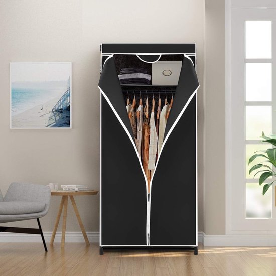 Kast Grote opbergruimte: onze kledingkast is groot genoeg om meer kleding te bevatten.