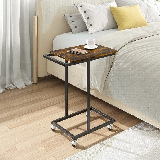 Bijzettafel, C-vormige banktafel met wielen, mobiele salontafel, woonkamertafel met metalen frame, salontafel voor koffie en laptop, 35 x 55 x 68 cm, industrieel design, vintage bruin
